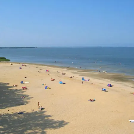 בית נופש Floating - 